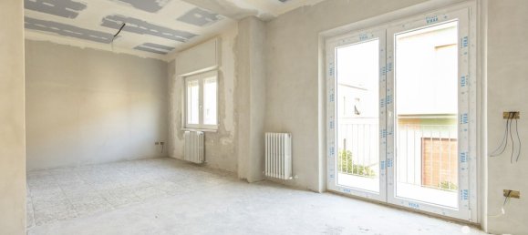 6 Schlafzimmer Wohnung in Ancona, Italy, Nr. 372353 6