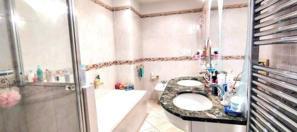 5 rooms Apartment in Trento, Italy No. 282149 16