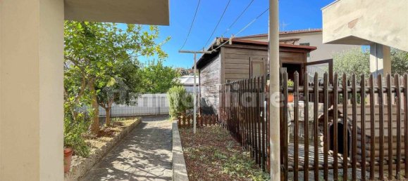 1 bedroom Apartment in Rosignano Marittimo, Italy No. 278942 2