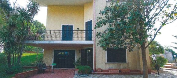 8 rooms House in Palazzolo Acreide, Italy No. 37114 2