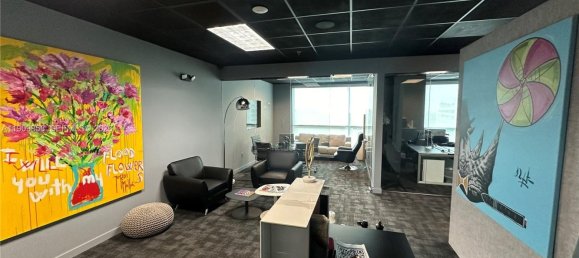 terreno en venta en Miami, Miami-Dade, Florida, USA № 614621 4