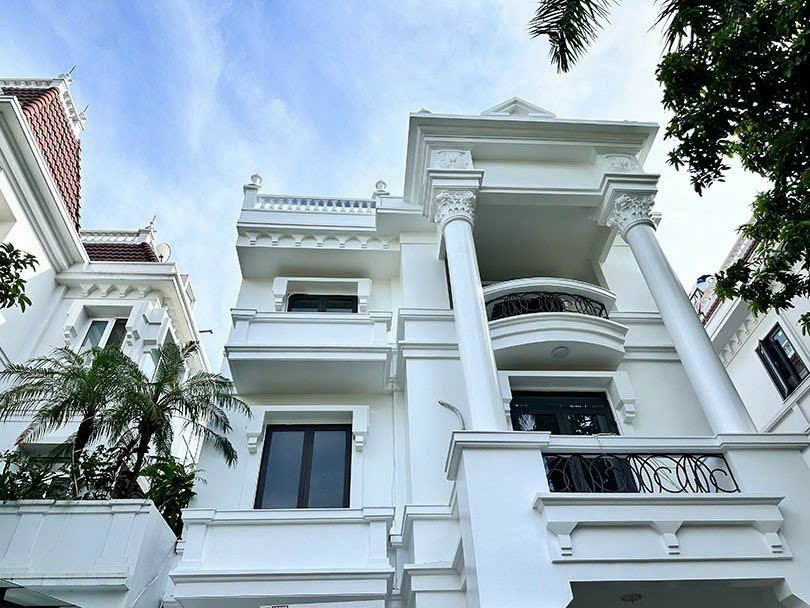 5 bedrooms Condominium for rent in Tay Ho, Ha Noi, Vietnam № 13505