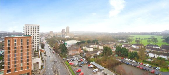 3 bedrooms Apartment in The Hyde, United Kingdom No. 11666 5