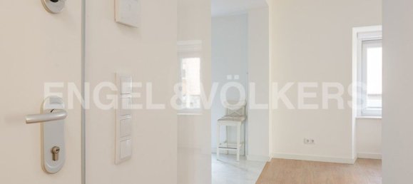 4 bedrooms Apartment in Lisbon, Portugal No. 12413 5