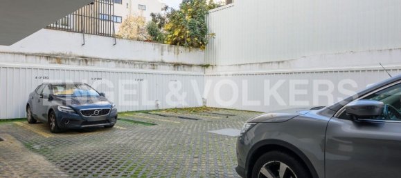 4 bedrooms Apartment in Lisbon, Portugal No. 12413 22