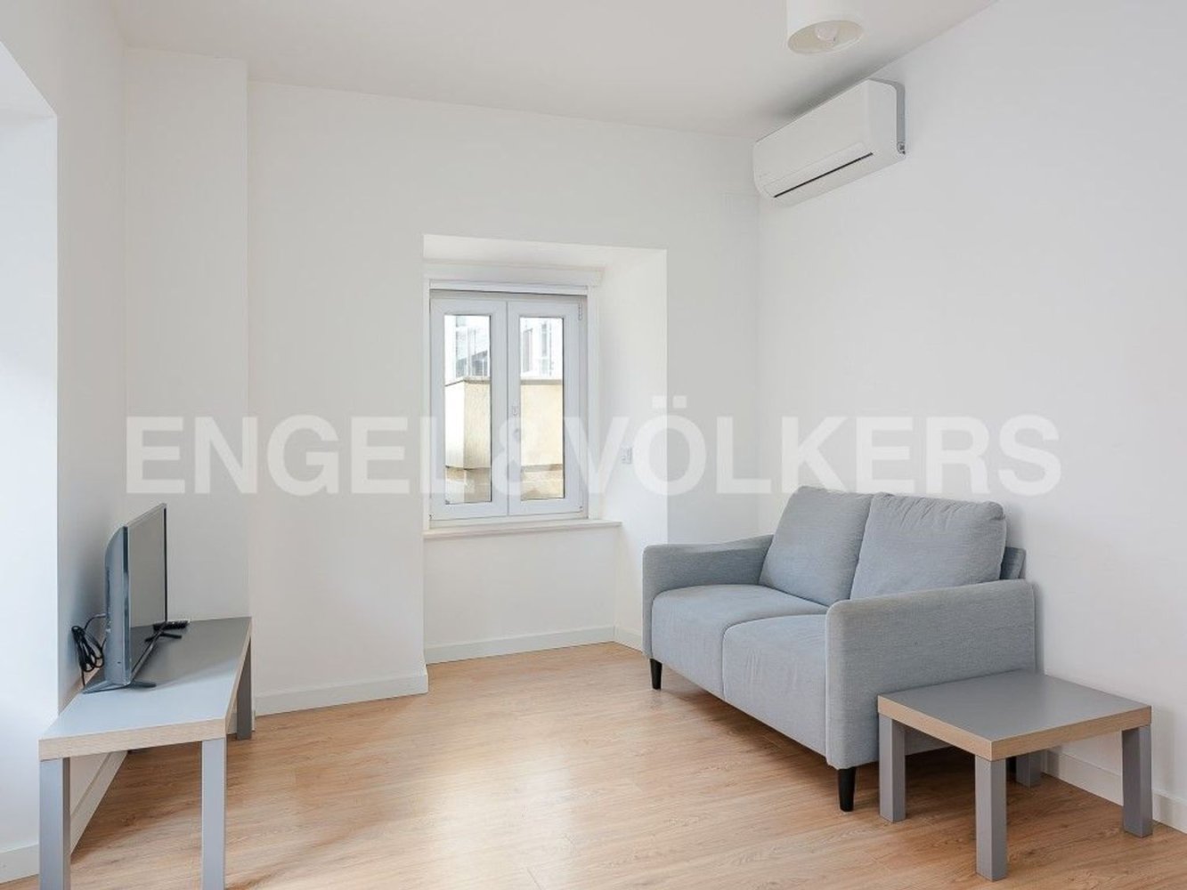 4 bedrooms Apartment in Lisbon, Portugal No. 12413