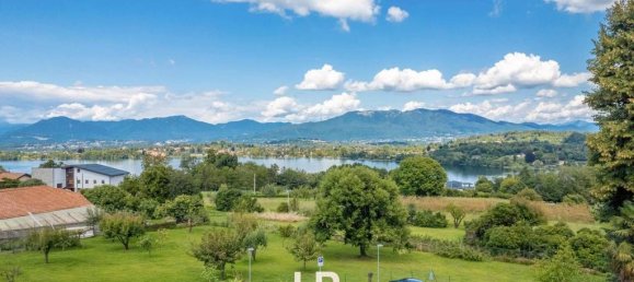 3 chambres Villa à Cadrezzate con Osmate, Italy No. 332105 10