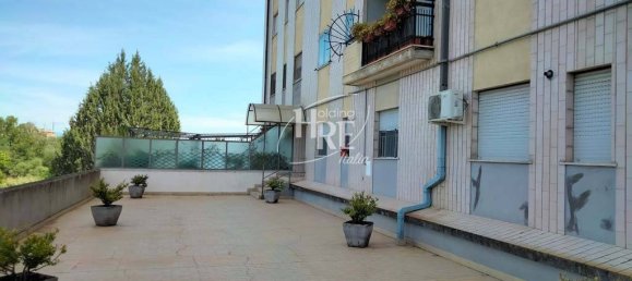 3 bedrooms Apartment in Cosenza, Italy No. 166103 7