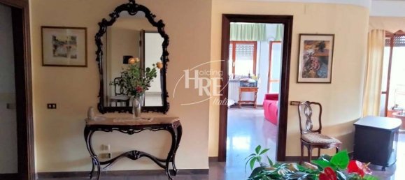 3 bedrooms Apartment in Cosenza, Italy No. 166103 11