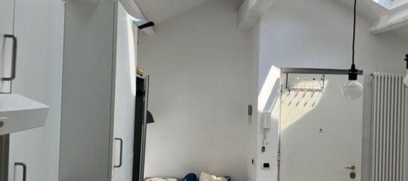 1 bedroom Apartment in Milan, Italy No. 358040 6