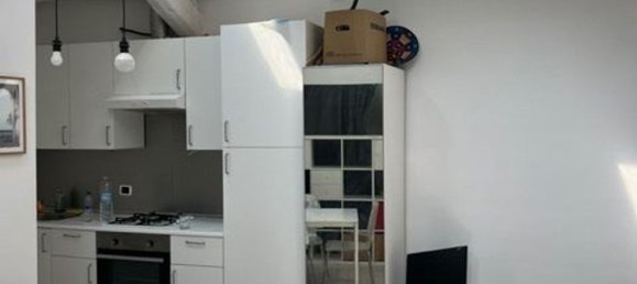 1 bedroom Apartment in Milan, Italy No. 358040 2