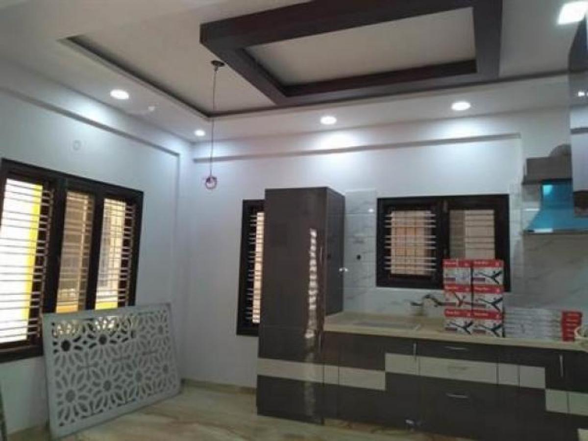 4 bedrooms House in Bangalore, India No. 10223