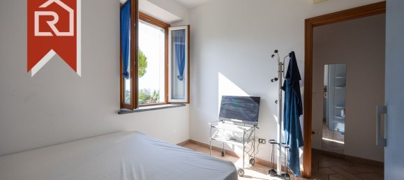 2 chambres Appartement à Livorno, Italy No. 372970 12