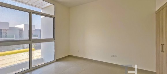 4 bedrooms Townhouse in Mudon, UAE No. 28550 4