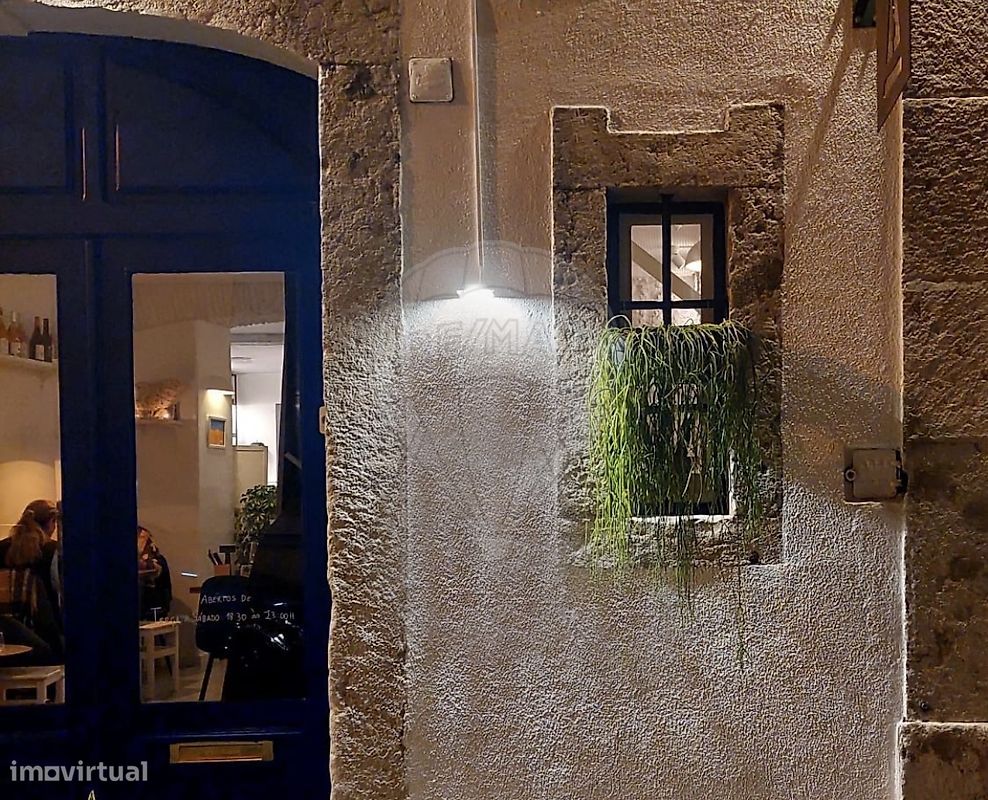 70m² Commercial property in Lisbon, Portugal No. 91658