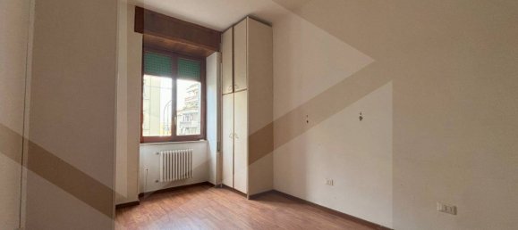 5 rooms Commercial property in Foggia, Italy No. 21317 10