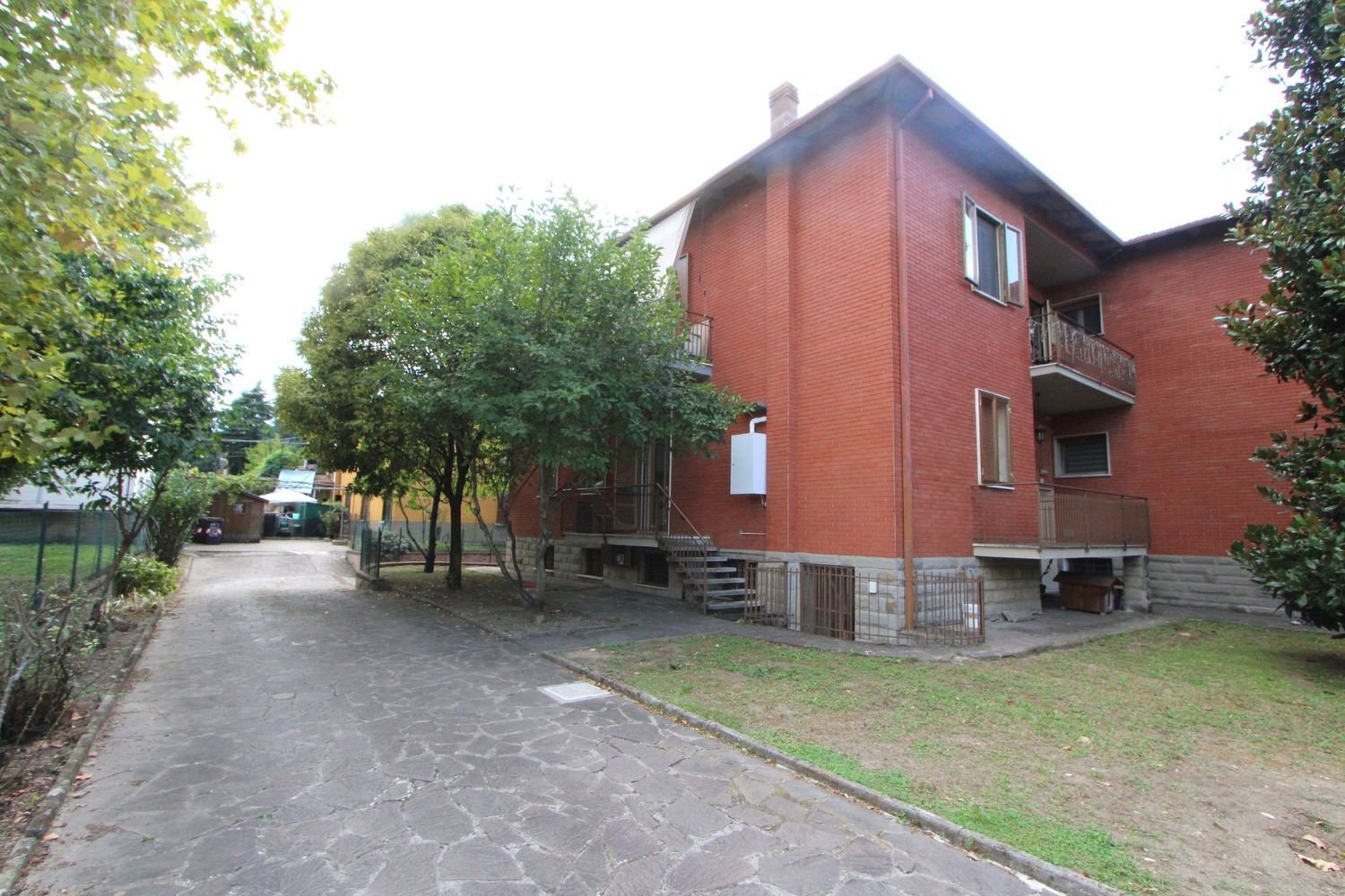 6 bedrooms Apartment in Zola Predosa, Italy No. 369460