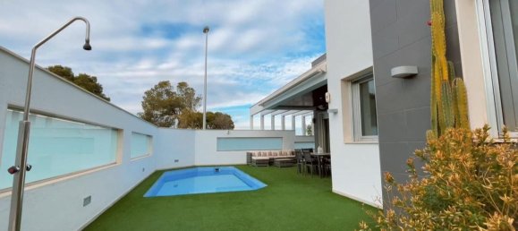 3 bedrooms House in Mil Palmeras, Spain No. 28384 20