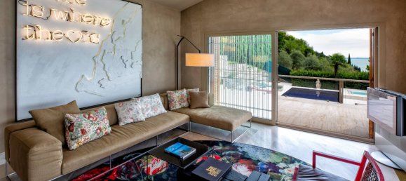 4 bedrooms Villa in Torri del Benaco, Italy No. 60384 14