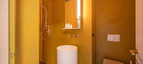 4 bedrooms Villa in Torri del Benaco, Italy No. 60384 4