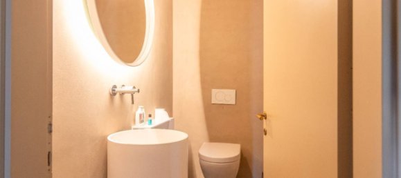 4 bedrooms Villa in Torri del Benaco, Italy No. 60384 3