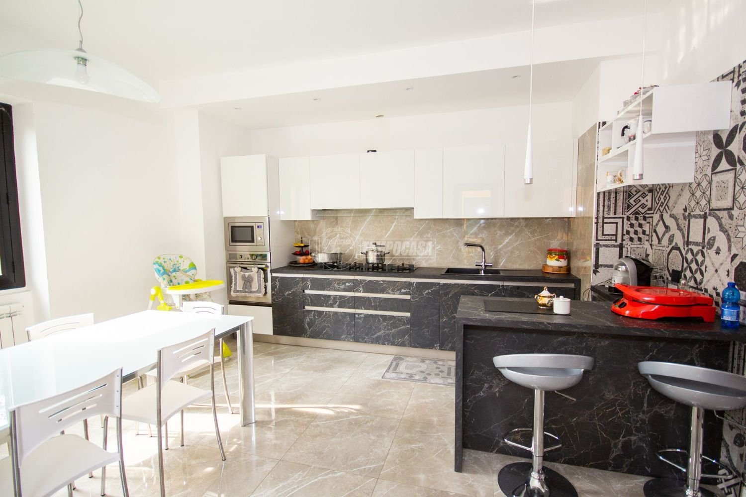 3-salle Appartement à Cologno Monzese, Italy No. 268883