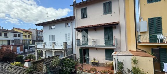 10 rooms House in Vaiano, Italy No. 118947 39