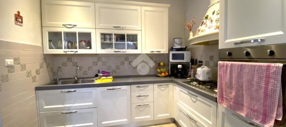 10 rooms House in Vaiano, Italy No. 118947 22