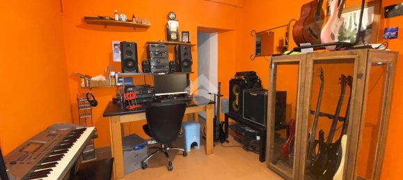 10 rooms House in Vaiano, Italy No. 118947 26