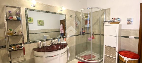 10 rooms House in Vaiano, Italy No. 118947 12