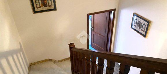 10 rooms House in Vaiano, Italy No. 118947 15