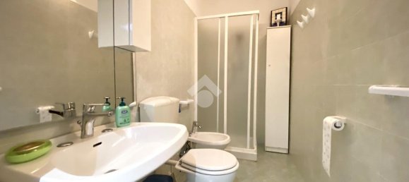 10 rooms House in Vaiano, Italy No. 118947 6