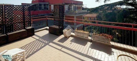 3 rooms Penthouse in Rome, Italy No. 270284 7