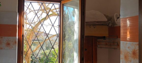 3 bedrooms House in Carrara, Italy No. 45840 18