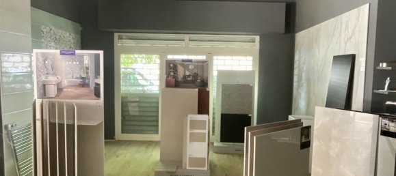 102m² Commercial property in Roseto Capo Spulico, Italy No. 304349 14