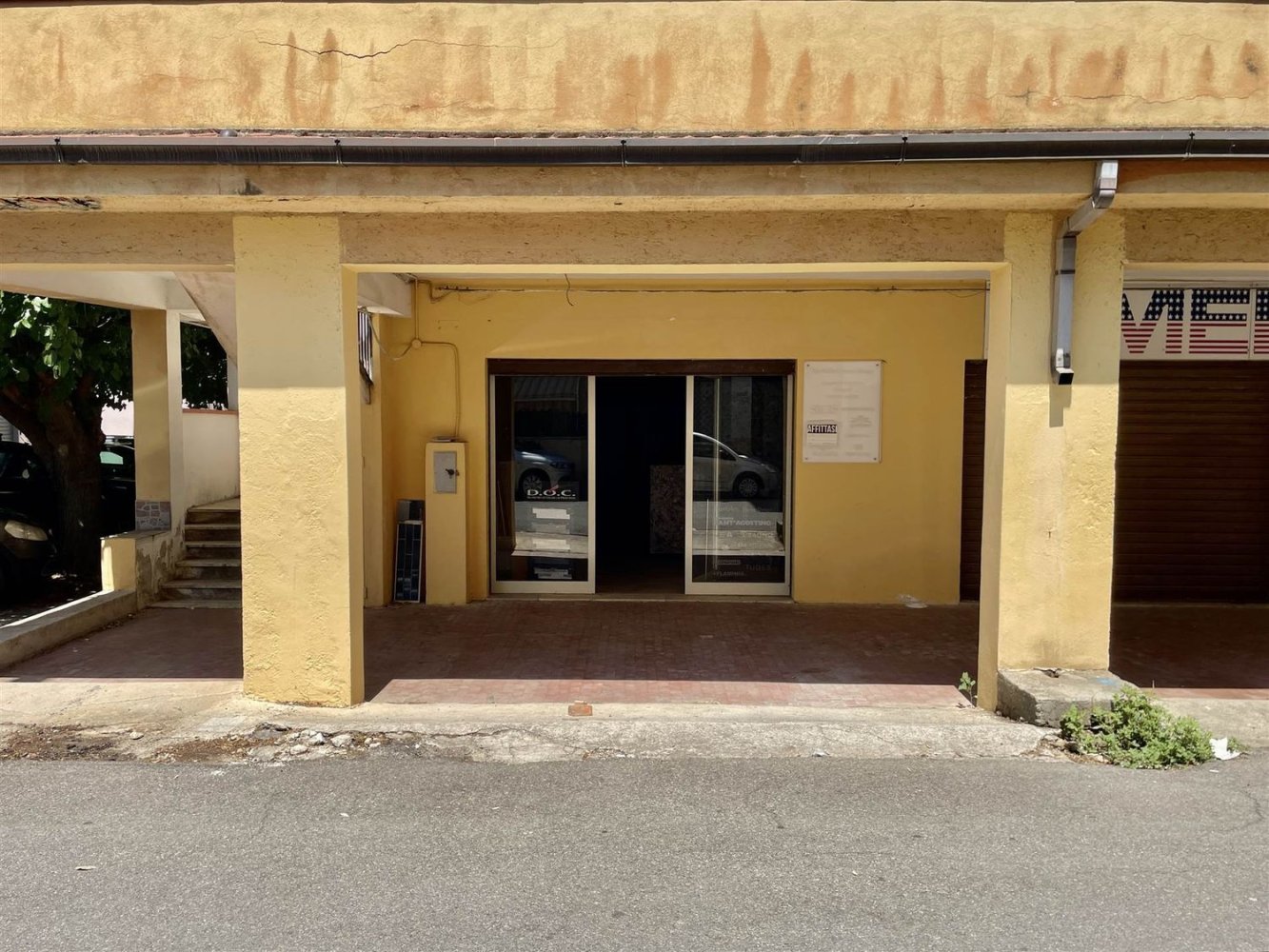 102m² Commercial property in Roseto Capo Spulico, Italy No. 304349