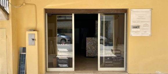 102m² Commercial property in Roseto Capo Spulico, Italy No. 304349 12
