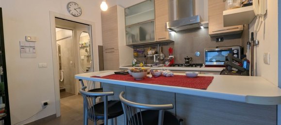 2 rooms Apartment in Florence, Italy No. 191466 6