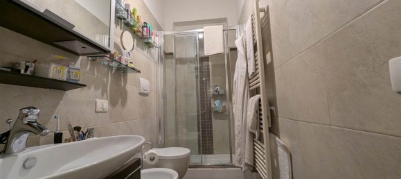 2 rooms Apartment in Florence, Italy No. 191466 23