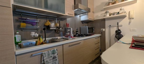 2 rooms Apartment in Florence, Italy No. 191466 9