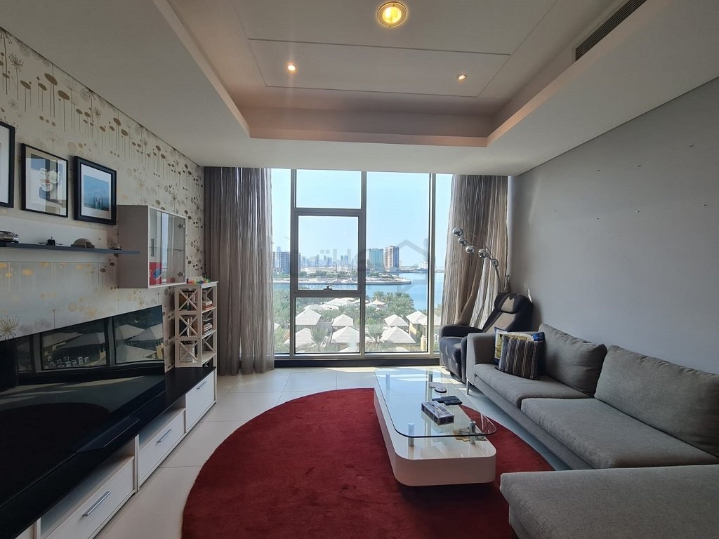 2 bedrooms Apartment in Manama, Bahrain No. 732