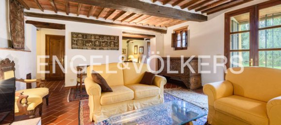 Villa de 5 dormitorios en Capannori, Italy No. 51258 19