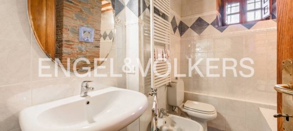 Villa de 5 dormitorios en Capannori, Italy No. 51258 26