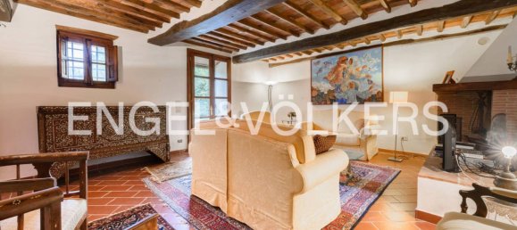 Villa de 5 dormitorios en Capannori, Italy No. 51258 21