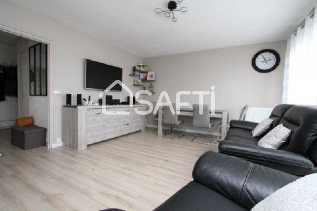 3 Schlafzimmer Wohnung in Savigny-sur-Orge, France, Nr. 8967