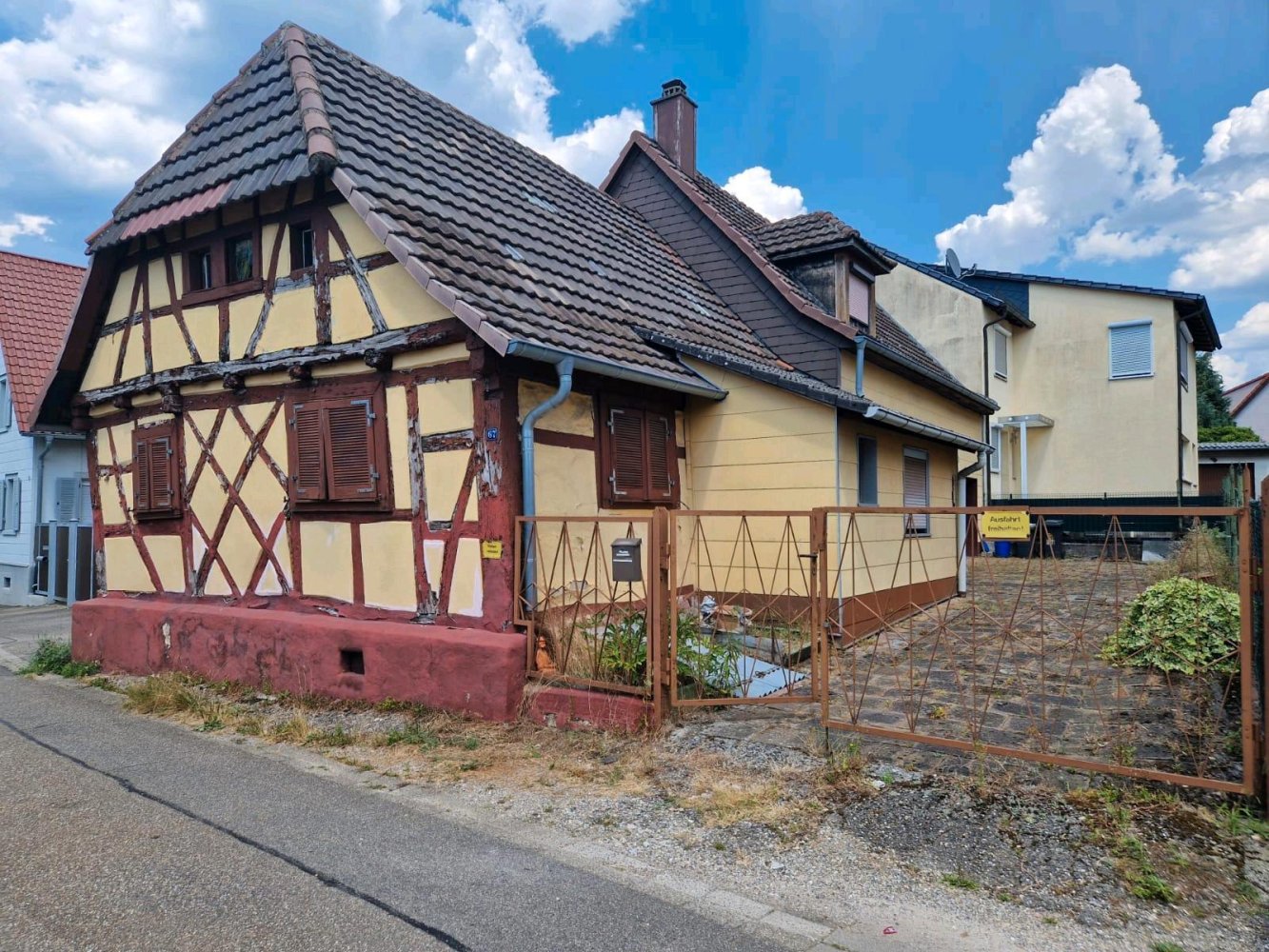 3 Schlafzimmer Haus in Karlsruhe, Germany, Nr. 244881