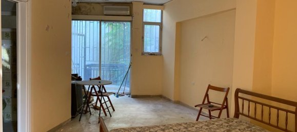273m² Property in Piraeus, Greece No. 4580 8