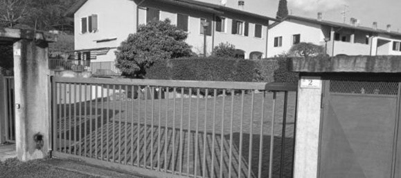 Casa de 4 habitaciónes en Mezzane di Sotto, Italy No. 218578 2