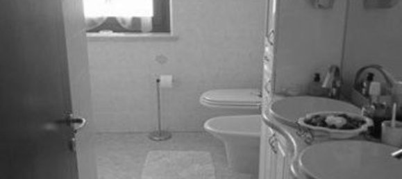 Casa de 4 habitaciónes en Mezzane di Sotto, Italy No. 218578 8