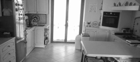 Casa de 4 habitaciónes en Mezzane di Sotto, Italy No. 218578 6